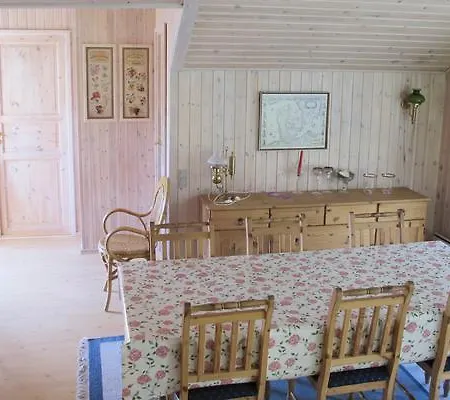 Four-bedroom Holiday In Vaeggerlose 17 *
